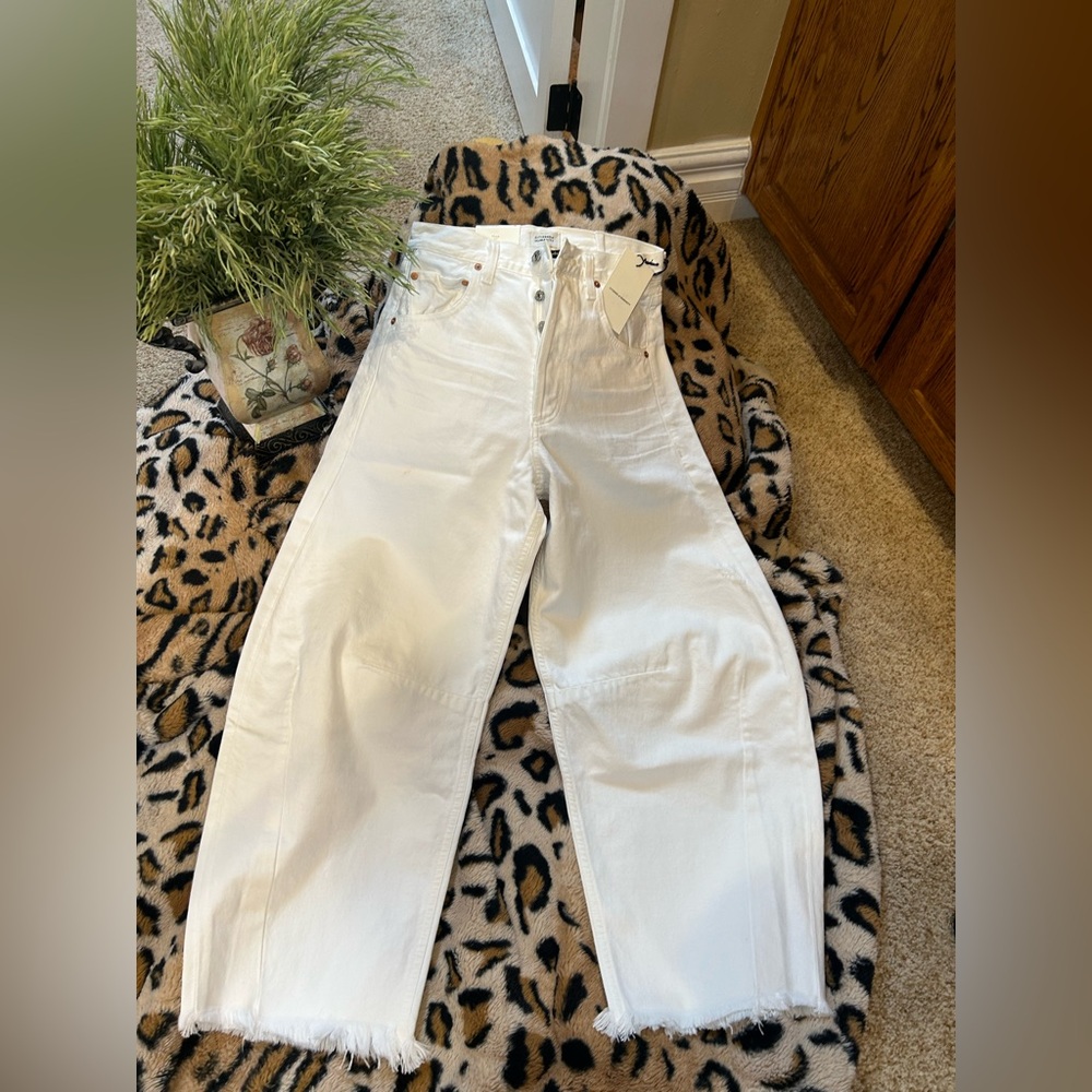 Citizens of Humanity Horseshoe Jean in white Size 26 NTW